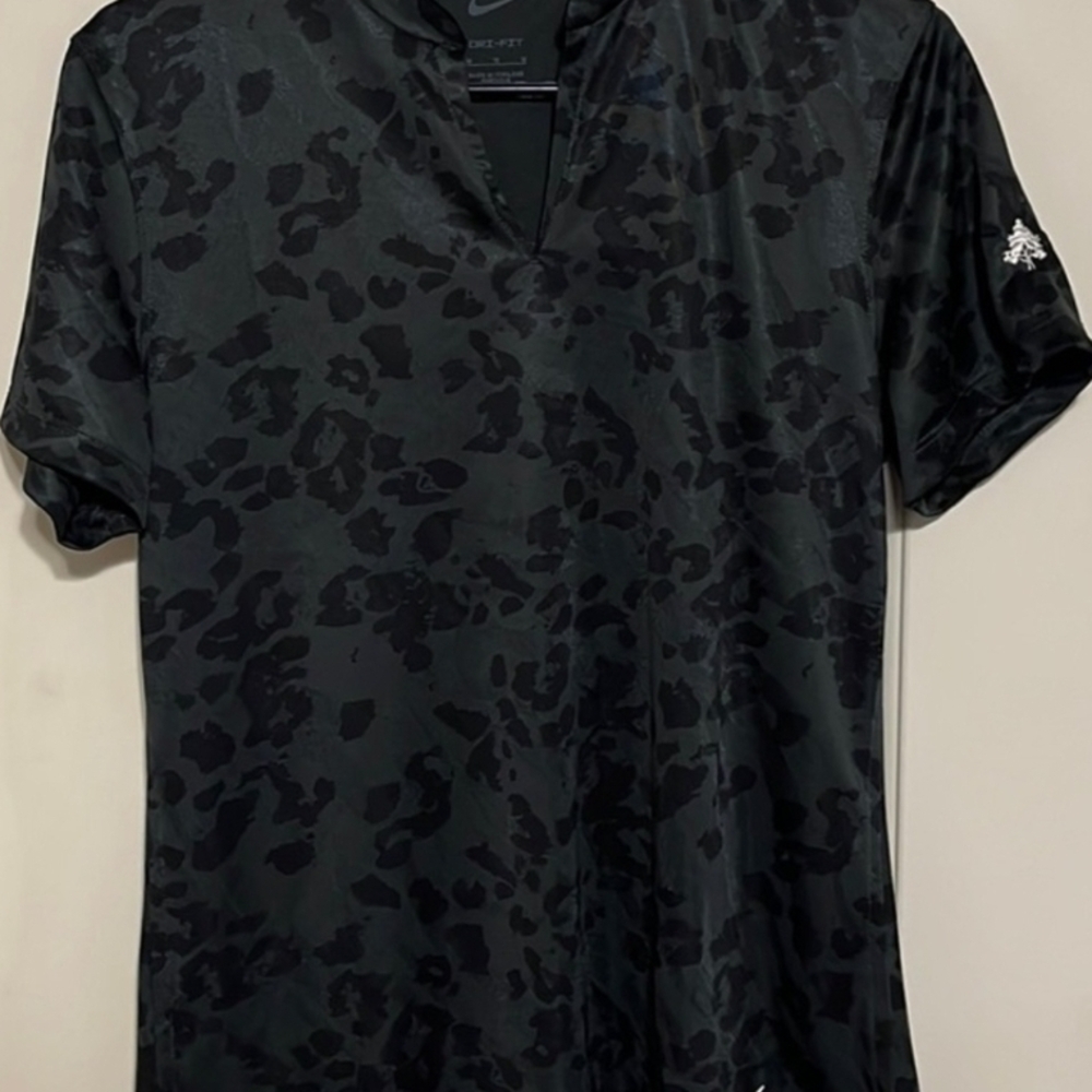 Nike Women  Black Patterned Shirt